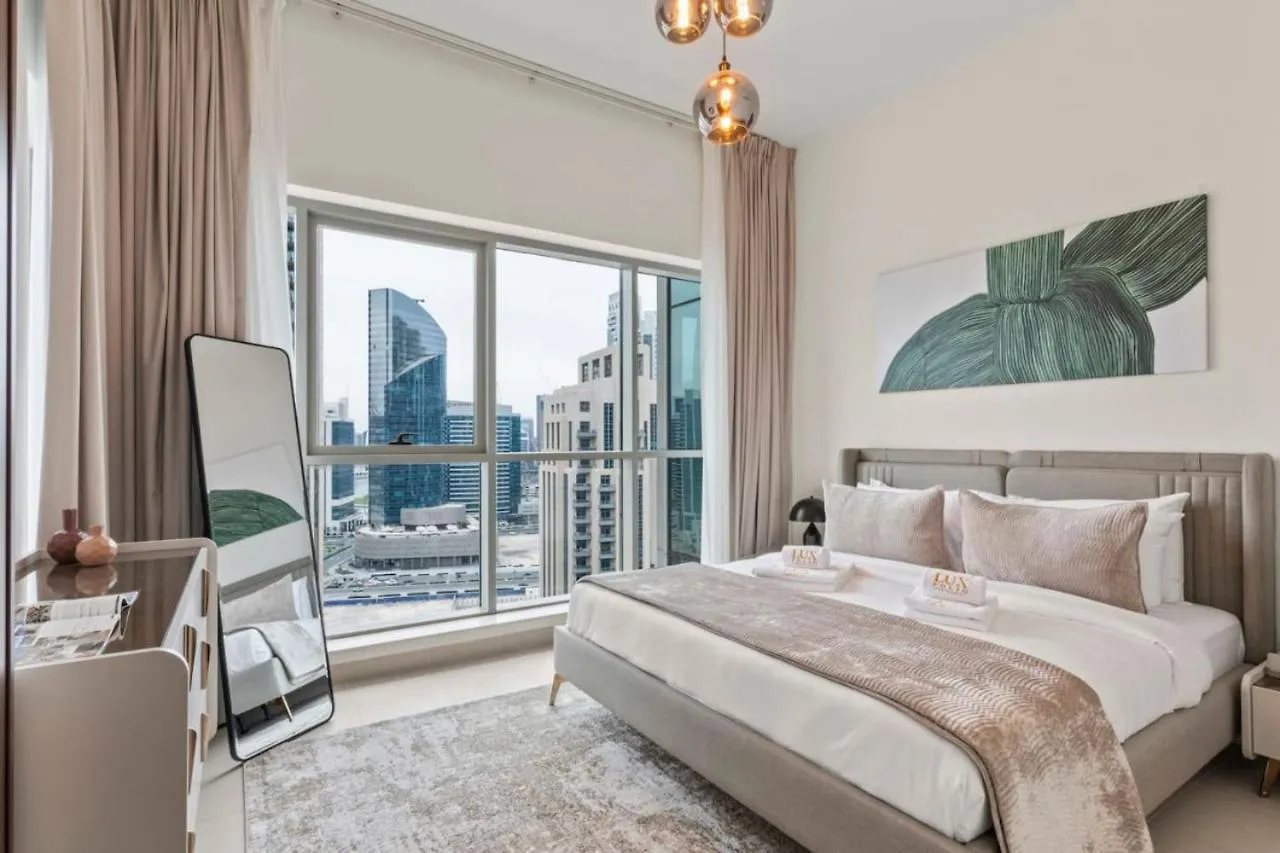 Stylish Upgraded 1 Bed Burj Khalifa Poolside View Apartment Dubai 0*,