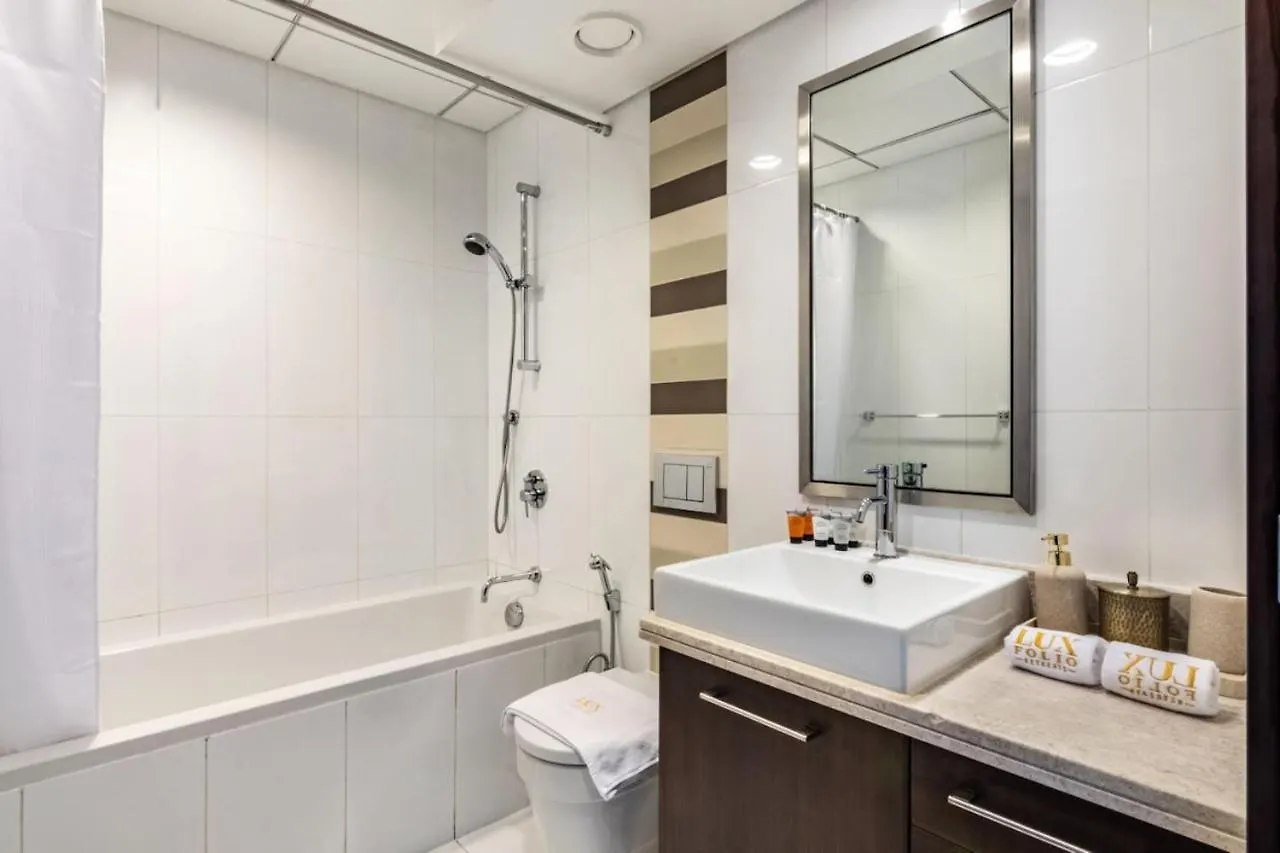 Stylish Upgraded 1 Bed Burj Khalifa Poolside View Apartment Dubai